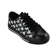 Load image into Gallery viewer, White Blossoms Women&#39;s Sneakers
