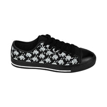 Load image into Gallery viewer, White Blossoms Women&#39;s Sneakers
